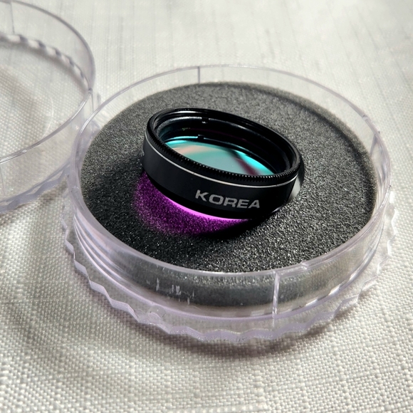 Orion SkyGlow Broadband Filter - 1.25" Round Mounted with case for telescope - Picture 5 of 9